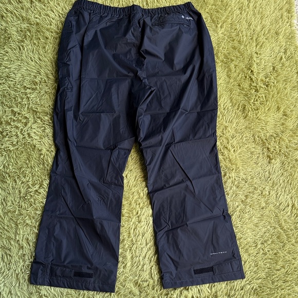 Columbia Men's Black Omni Tech Pants - Picture 3 of 7